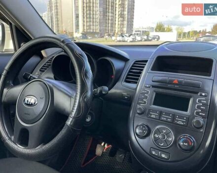 Белый Киа Soul, объемом двигателя 1.59 л и пробегом 251 тыс. км за 7700 $, фото 21 на Automoto.ua