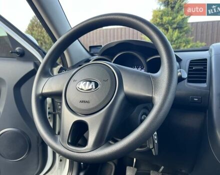 Білий Кіа Soul, об'ємом двигуна 1.6 л та пробігом 95 тис. км за 9700 $, фото 12 на Automoto.ua
