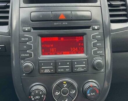 Белый Киа Soul, объемом двигателя 1.59 л и пробегом 251 тыс. км за 7700 $, фото 10 на Automoto.ua