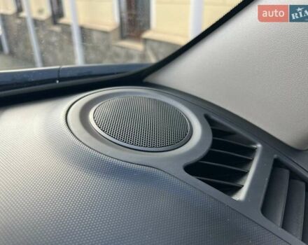 Белый Киа Soul, объемом двигателя 1.6 л и пробегом 95 тыс. км за 7800 $, фото 15 на Automoto.ua