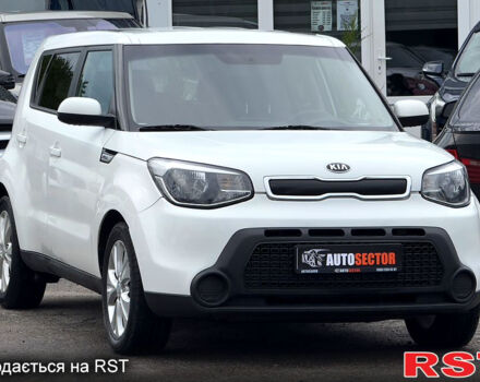 Белый Киа Soul, объемом двигателя 2 л и пробегом 200 тыс. км за 8500 $, фото 5 на Automoto.ua
