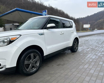 Белый Киа Soul, объемом двигателя 0 л и пробегом 134 тыс. км за 7150 $, фото 1 на Automoto.ua