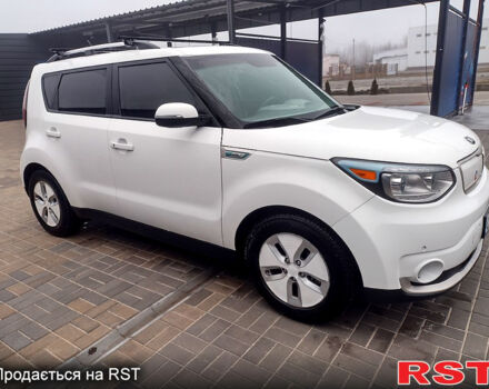 Белый Киа Soul, объемом двигателя 0 л и пробегом 130 тыс. км за 10000 $, фото 6 на Automoto.ua