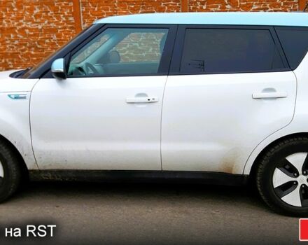 Белый Киа Soul, объемом двигателя 0 л и пробегом 149 тыс. км за 7700 $, фото 1 на Automoto.ua