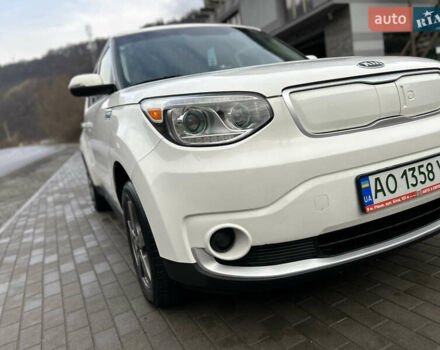 Белый Киа Soul, объемом двигателя 0 л и пробегом 134 тыс. км за 7150 $, фото 4 на Automoto.ua