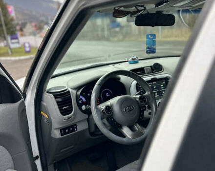 Белый Киа Soul, объемом двигателя 0 л и пробегом 134 тыс. км за 7150 $, фото 19 на Automoto.ua