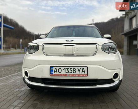 Белый Киа Soul, объемом двигателя 0 л и пробегом 134 тыс. км за 7150 $, фото 2 на Automoto.ua