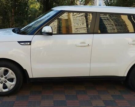 Білий Кіа Soul, об'ємом двигуна 1.59 л та пробігом 68 тис. км за 9300 $, фото 2 на Automoto.ua