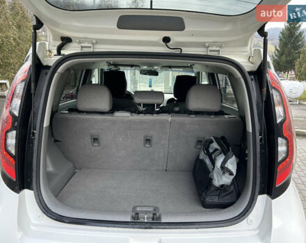 Белый Киа Soul, объемом двигателя 0 л и пробегом 134 тыс. км за 7150 $, фото 29 на Automoto.ua