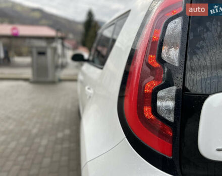 Белый Киа Soul, объемом двигателя 0 л и пробегом 134 тыс. км за 7150 $, фото 12 на Automoto.ua