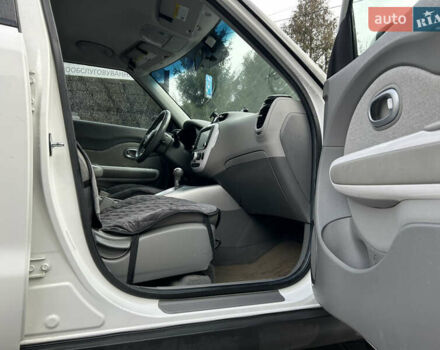 Белый Киа Soul, объемом двигателя 0 л и пробегом 134 тыс. км за 7150 $, фото 32 на Automoto.ua