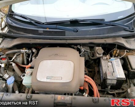 Белый Киа Soul, объемом двигателя 0 л и пробегом 149 тыс. км за 7700 $, фото 6 на Automoto.ua