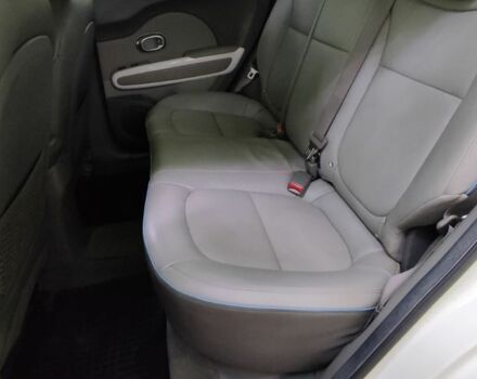 Белый Киа Soul, объемом двигателя 0 л и пробегом 90 тыс. км за 7500 $, фото 11 на Automoto.ua