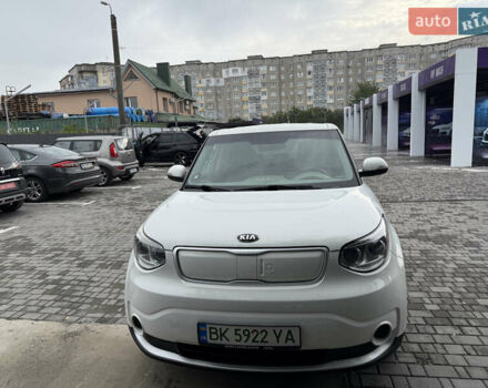 Білий Кіа Soul, об'ємом двигуна 0 л та пробігом 162 тис. км за 6700 $, фото 10 на Automoto.ua