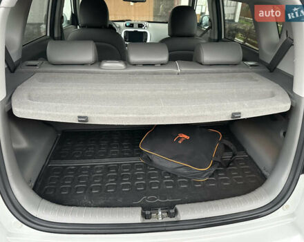 Белый Киа Soul, объемом двигателя 0 л и пробегом 100 тыс. км за 7200 $, фото 5 на Automoto.ua