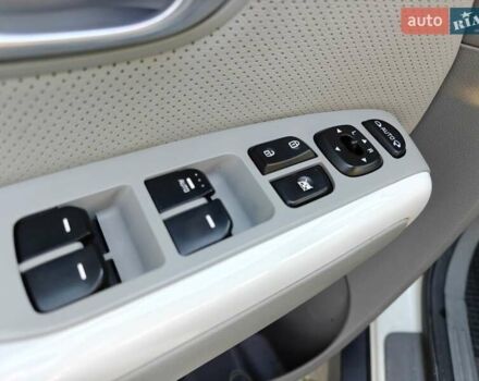 Белый Киа Soul, объемом двигателя 0 л и пробегом 132 тыс. км за 6750 $, фото 11 на Automoto.ua