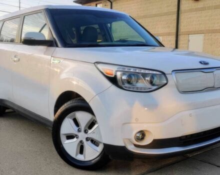 Белый Киа Soul, объемом двигателя 0 л и пробегом 79 тыс. км за 5100 $, фото 2 на Automoto.ua