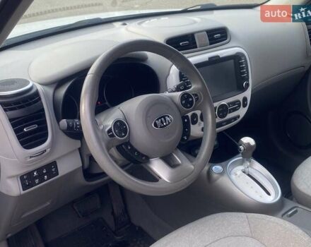Білий Кіа Soul, об'ємом двигуна 0 л та пробігом 99 тис. км за 7400 $, фото 23 на Automoto.ua
