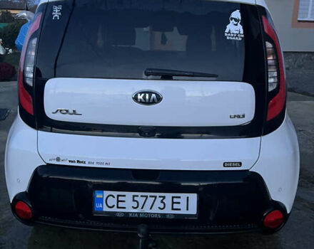 Белый Киа Soul, объемом двигателя 1.58 л и пробегом 190 тыс. км за 10000 $, фото 2 на Automoto.ua