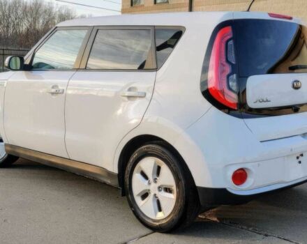 Белый Киа Soul, объемом двигателя 0 л и пробегом 79 тыс. км за 5100 $, фото 4 на Automoto.ua