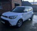 Белый Киа Soul, объемом двигателя 1.58 л и пробегом 190 тыс. км за 10000 $, фото 4 на Automoto.ua