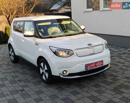 Белый Киа Soul, объемом двигателя 0 л и пробегом 132 тыс. км за 6750 $, фото 1 на Automoto.ua
