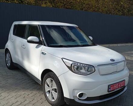 Белый Киа Soul, объемом двигателя 0 л и пробегом 98 тыс. км за 6800 $, фото 2 на Automoto.ua