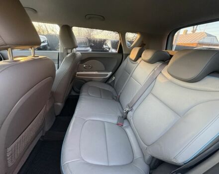 Белый Киа Soul, объемом двигателя 0 л и пробегом 151 тыс. км за 5900 $, фото 18 на Automoto.ua