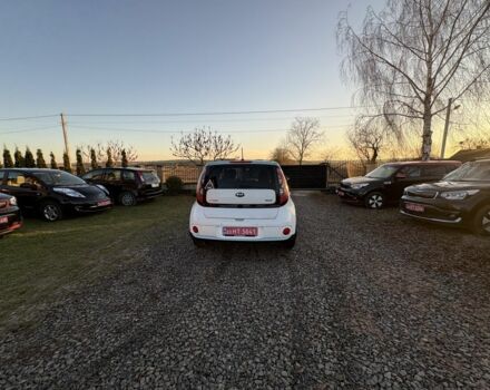 Белый Киа Soul, объемом двигателя 0 л и пробегом 151 тыс. км за 5900 $, фото 14 на Automoto.ua