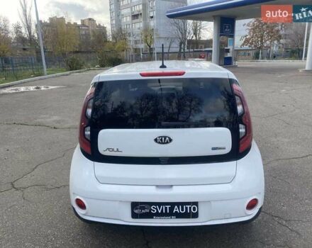 Білий Кіа Soul, об'ємом двигуна 0 л та пробігом 99 тис. км за 7400 $, фото 13 на Automoto.ua