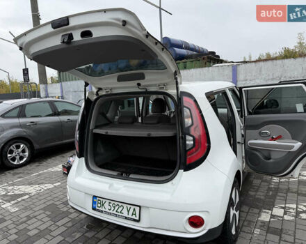 Білий Кіа Soul, об'ємом двигуна 0 л та пробігом 162 тис. км за 6700 $, фото 1 на Automoto.ua