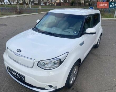 Білий Кіа Soul, об'ємом двигуна 0 л та пробігом 99 тис. км за 7400 $, фото 4 на Automoto.ua