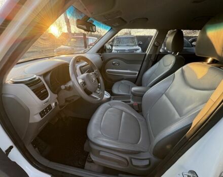 Белый Киа Soul, объемом двигателя 0 л и пробегом 151 тыс. км за 5900 $, фото 19 на Automoto.ua