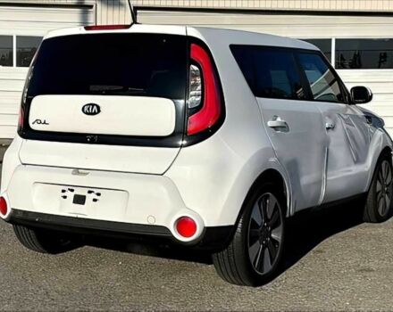 Белый Киа Soul, объемом двигателя 2 л и пробегом 72 тыс. км за 5200 $, фото 3 на Automoto.ua
