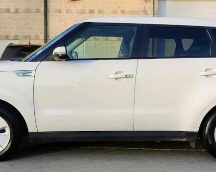 Белый Киа Soul, объемом двигателя 0 л и пробегом 78 тыс. км за 1900 $, фото 2 на Automoto.ua