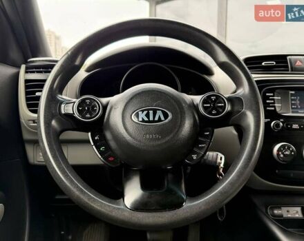 Білий Кіа Soul, об'ємом двигуна 1.59 л та пробігом 114 тис. км за 10290 $, фото 14 на Automoto.ua