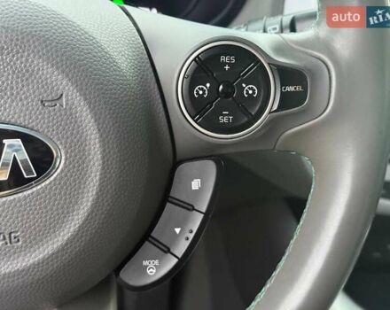 Белый Киа Soul, объемом двигателя 0 л и пробегом 143 тыс. км за 6900 $, фото 12 на Automoto.ua