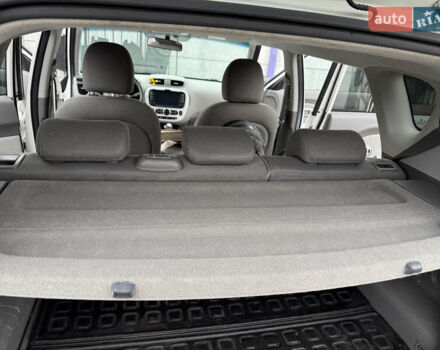 Білий Кіа Soul, об'ємом двигуна 0 л та пробігом 162 тис. км за 6700 $, фото 5 на Automoto.ua