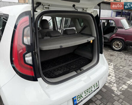 Білий Кіа Soul, об'ємом двигуна 0 л та пробігом 162 тис. км за 6700 $, фото 4 на Automoto.ua