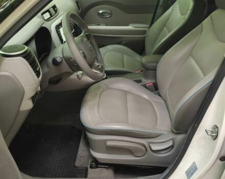 Белый Киа Soul, объемом двигателя 0 л и пробегом 90 тыс. км за 7500 $, фото 12 на Automoto.ua