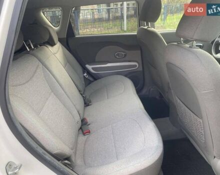 Білий Кіа Soul, об'ємом двигуна 0 л та пробігом 99 тис. км за 7400 $, фото 27 на Automoto.ua
