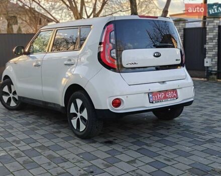Белый Киа Soul, объемом двигателя 0 л и пробегом 132 тыс. км за 6750 $, фото 16 на Automoto.ua