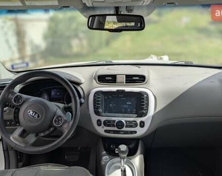 Белый Киа Soul, объемом двигателя 0 л и пробегом 98 тыс. км за 3900 $, фото 4 на Automoto.ua