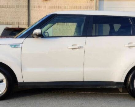 Белый Киа Soul, объемом двигателя 0 л и пробегом 79 тыс. км за 5100 $, фото 3 на Automoto.ua