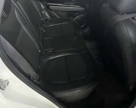 Белый Киа Soul, объемом двигателя 1.58 л и пробегом 190 тыс. км за 10000 $, фото 6 на Automoto.ua