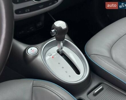 Белый Киа Soul, объемом двигателя 0 л и пробегом 143 тыс. км за 6900 $, фото 16 на Automoto.ua