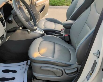 Белый Киа Soul, объемом двигателя 0 л и пробегом 78 тыс. км за 1900 $, фото 8 на Automoto.ua