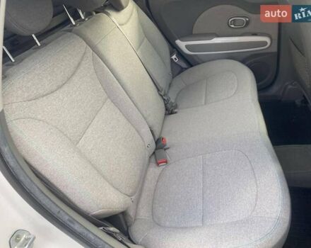 Білий Кіа Soul, об'ємом двигуна 0 л та пробігом 99 тис. км за 7400 $, фото 26 на Automoto.ua