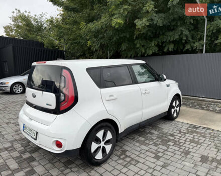 Білий Кіа Soul, об'ємом двигуна 0 л та пробігом 162 тис. км за 6700 $, фото 12 на Automoto.ua