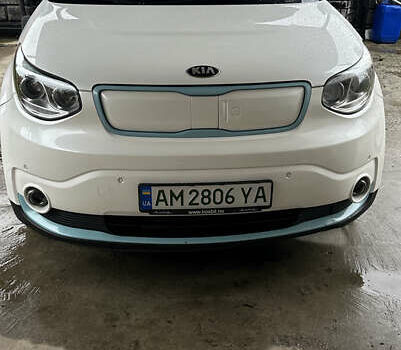 Белый Киа Soul, объемом двигателя 0 л и пробегом 100 тыс. км за 7200 $, фото 14 на Automoto.ua